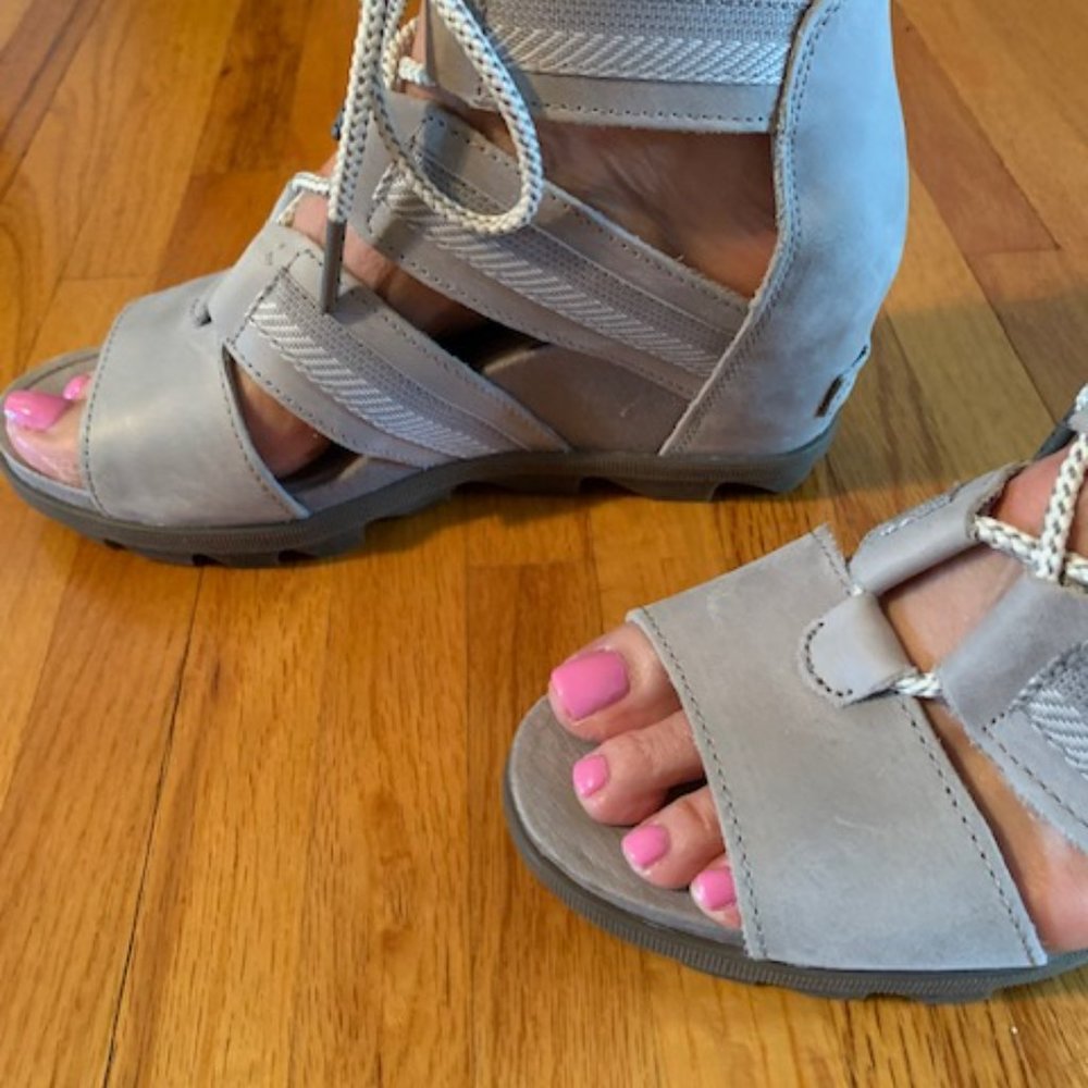 Womens Sorel Lace Shoes 9.5 - Picture 2 of 3